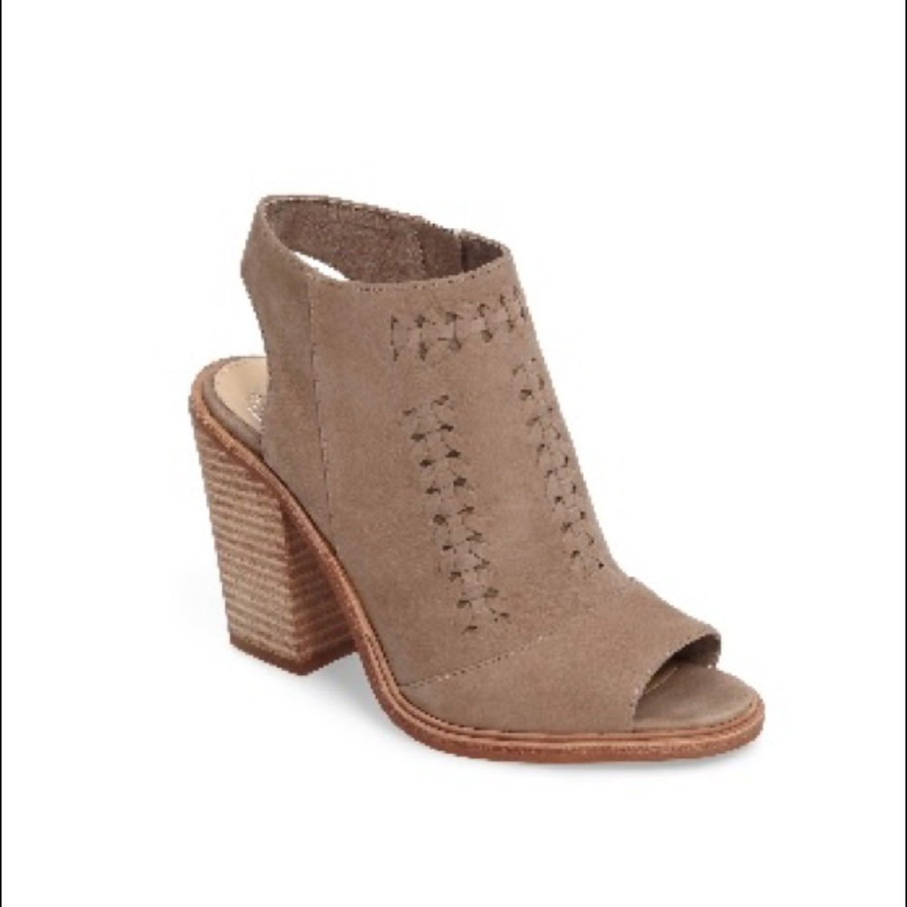 Vince Camuto Katri Woven Booties 6.5 smoke show leather